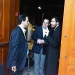 IMG00508-20110220-1223 פריי ועויזר מבקהילה טוענים שנגמרו להם העיתונים מכל הבאלבוסטעיות