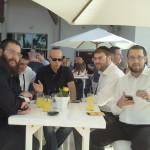 מינגלינג אמיתי במרפסת